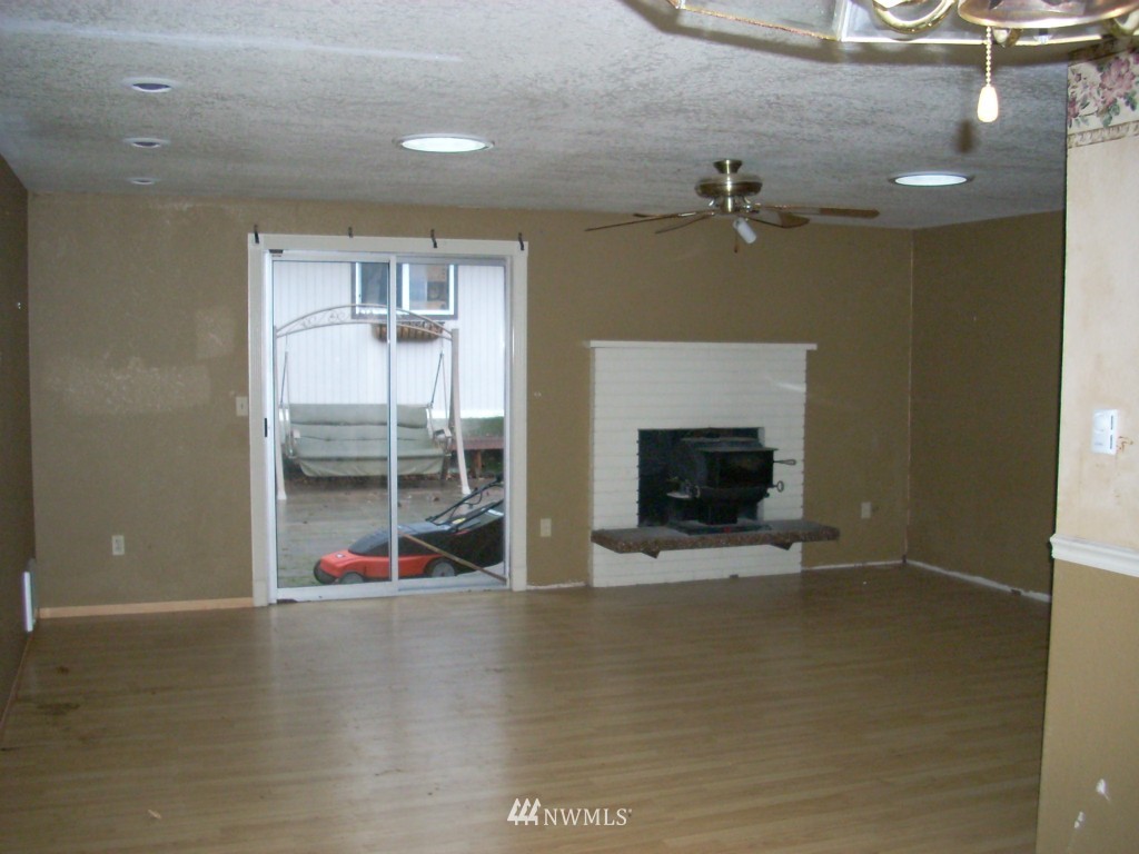 22533 12th Place West Bothell, WA 98021 - Photo 6 of 15