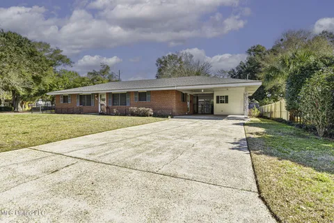 $210,000 | 1901 Jones Avenue, Gulfport, MS 39501