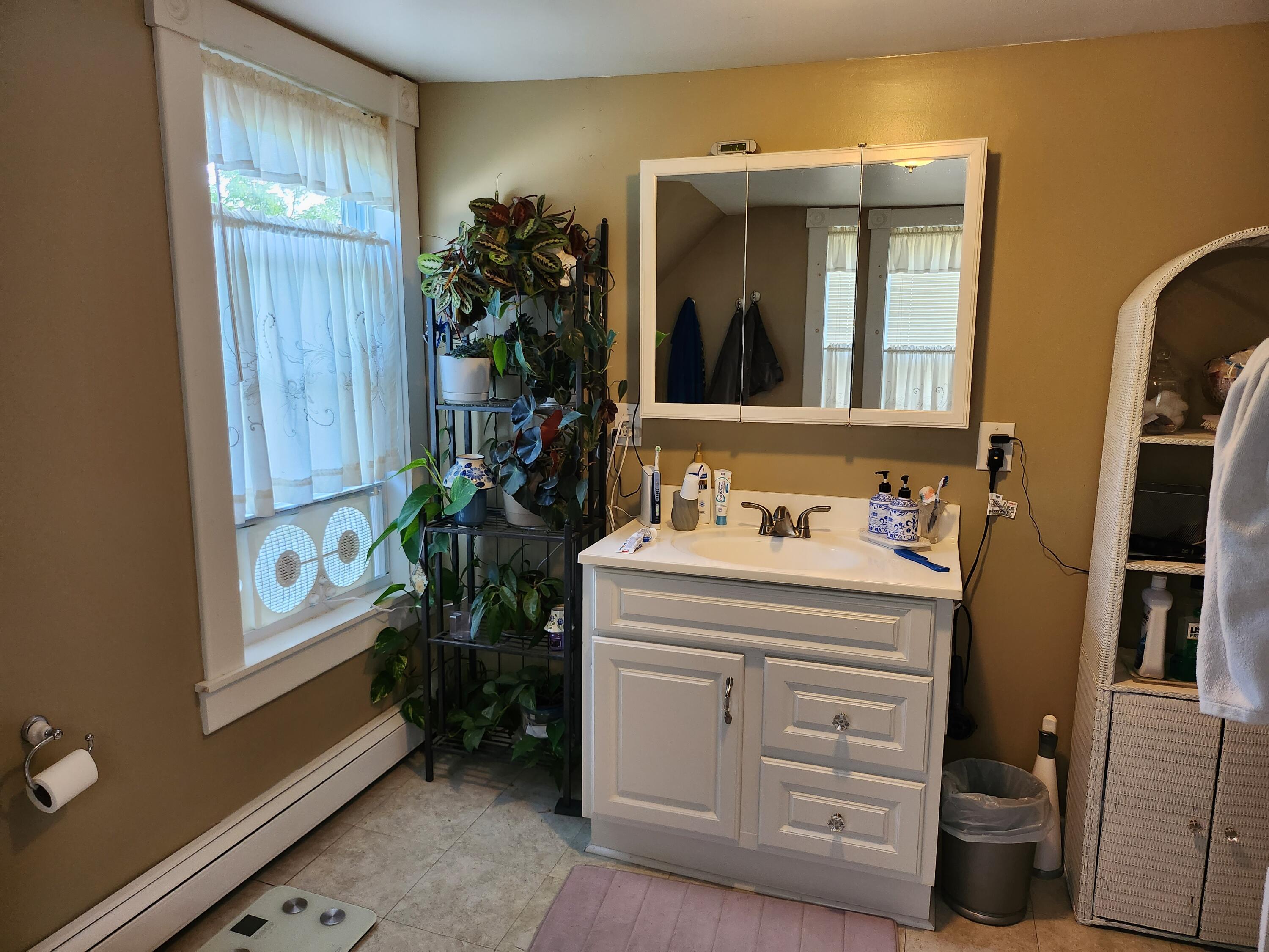 1235 State Street Bangor, ME 04401 - Photo 20 of 49 20230726_170418