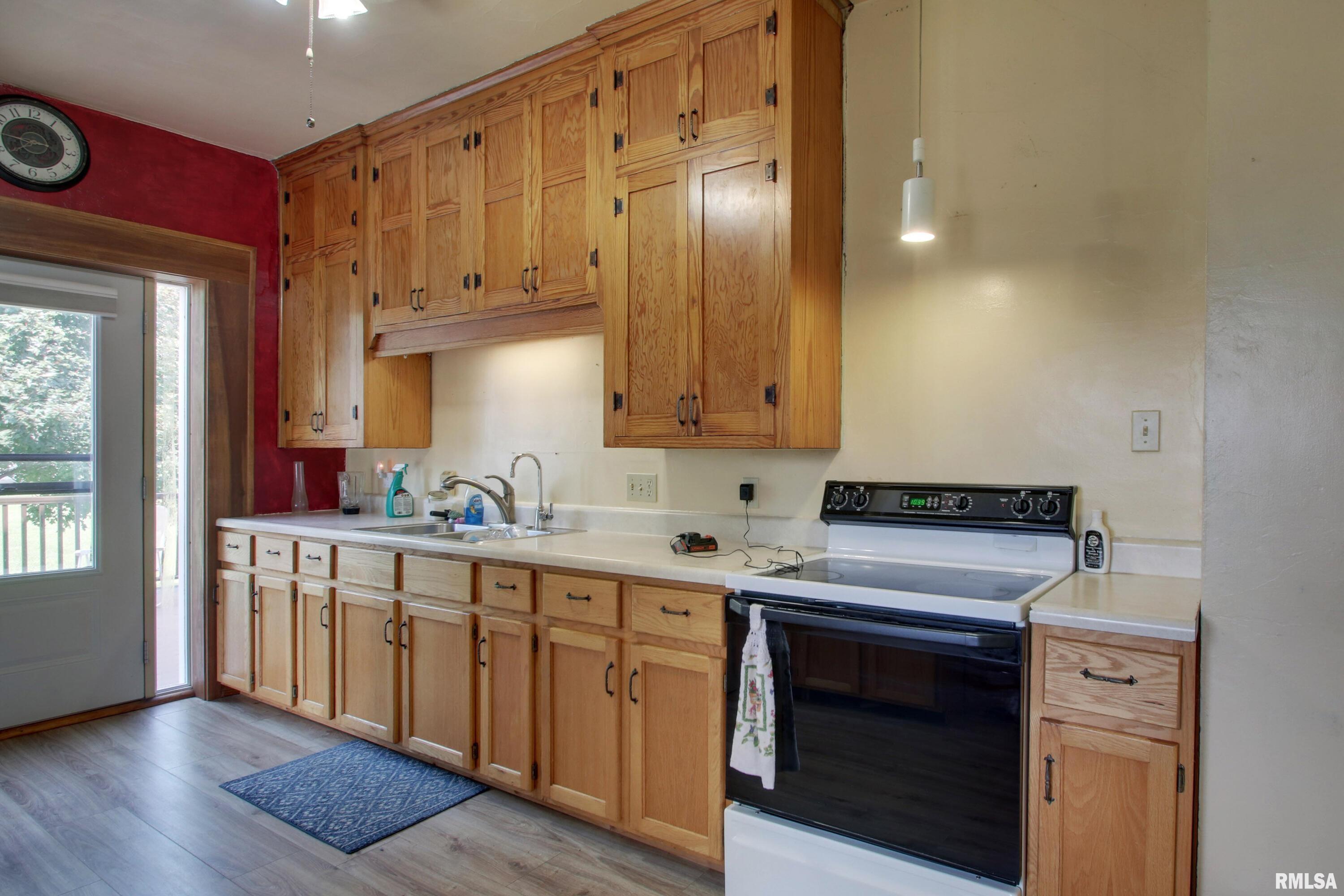 401 West 4th Street Golden, IL 62339 - Photo 12 of 22 Gallery Image 12