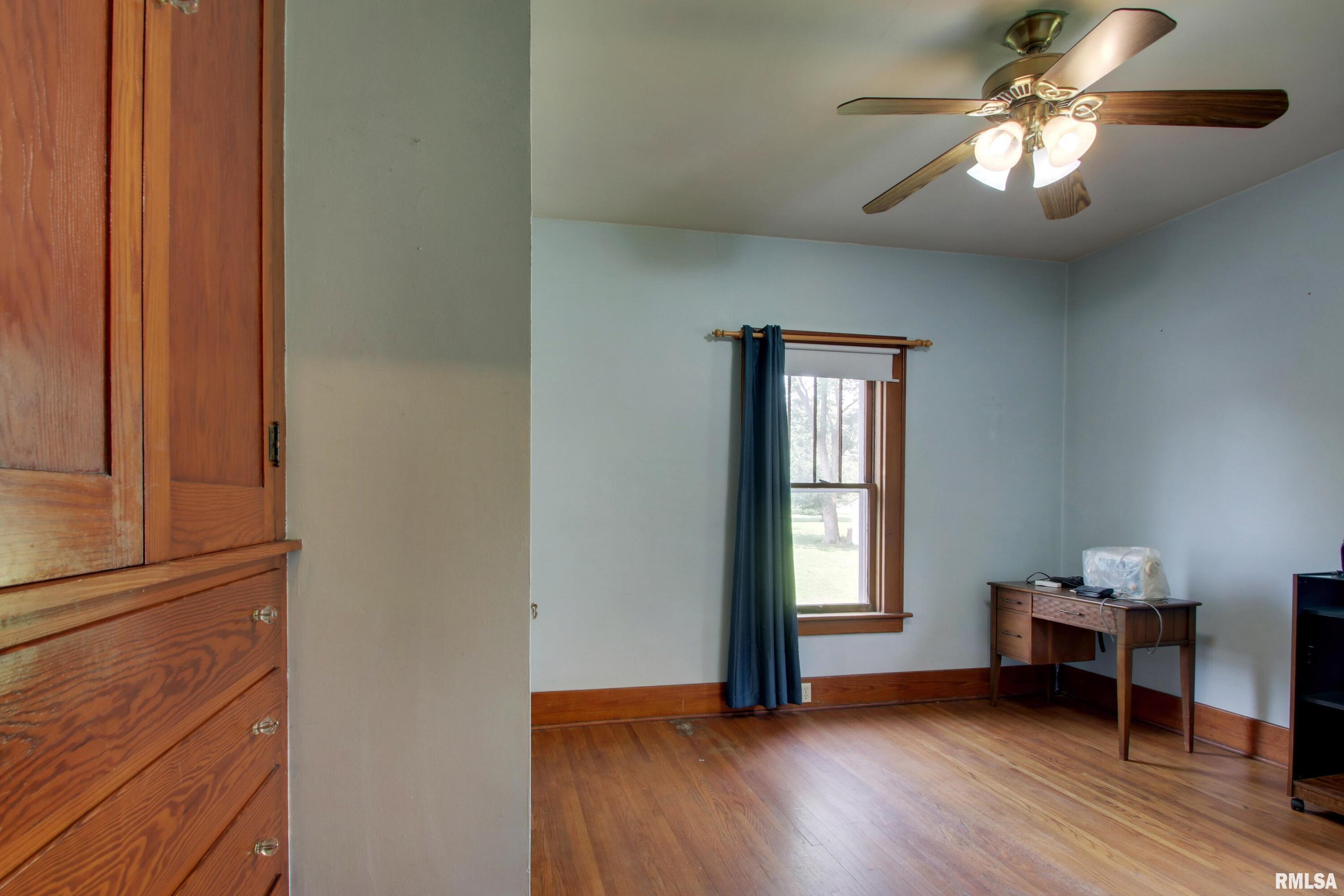 401 West 4th Street Golden, IL 62339 - Photo 14 of 22 Gallery Image 14