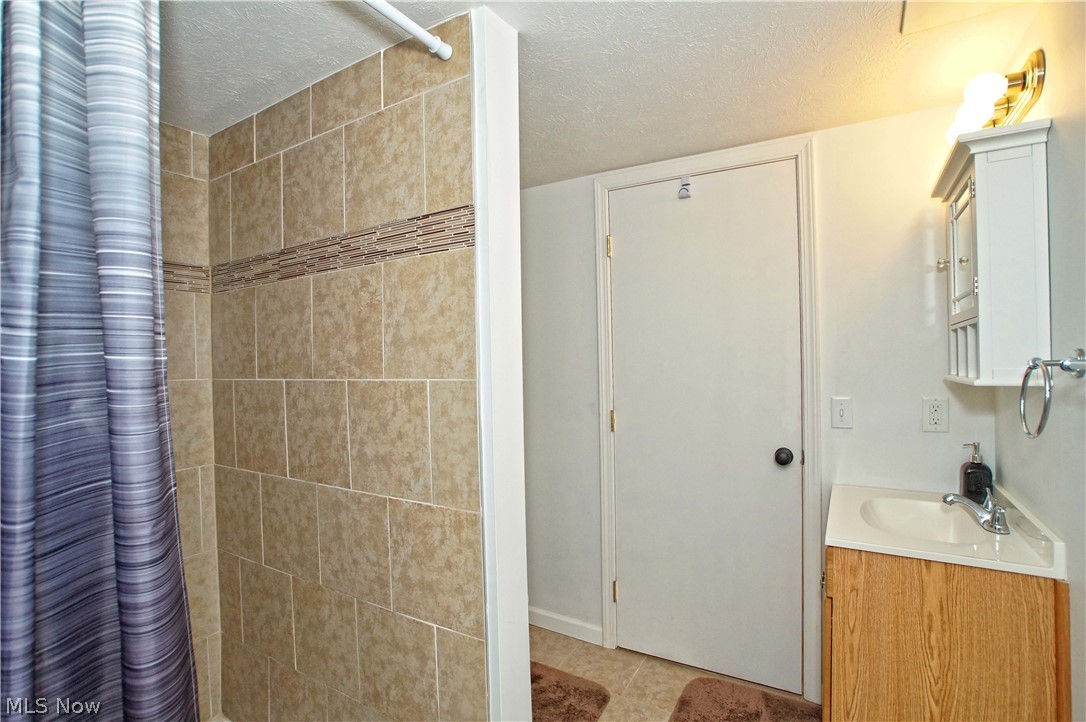 30042 Barjode Road Willowick, OH 44095 - Photo 21 of 33 Gallery Image 21