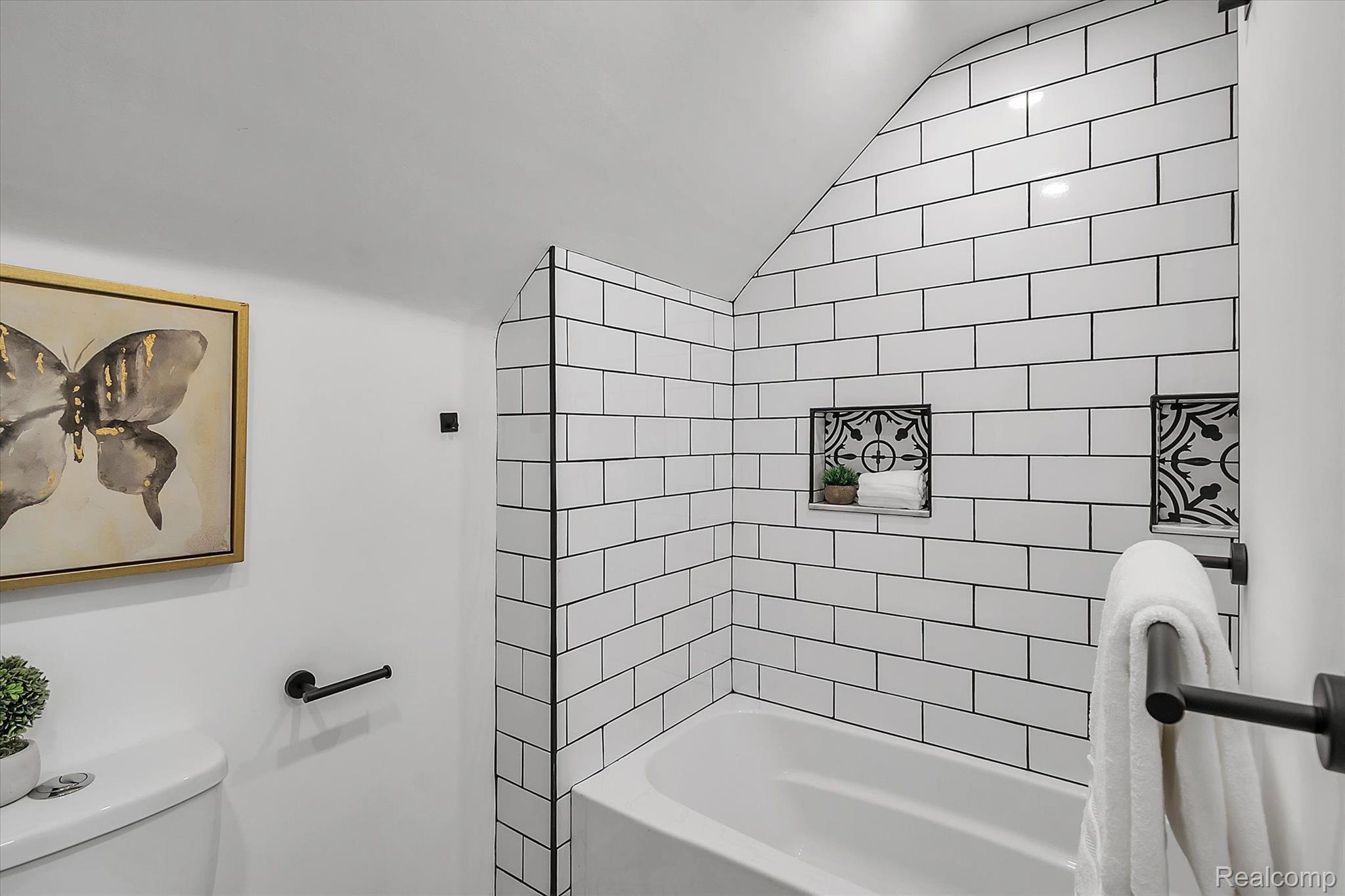 403 Touraine Road Grosse Pointe, MI 48236 - Photo 32 of 50 Gallery Image 32