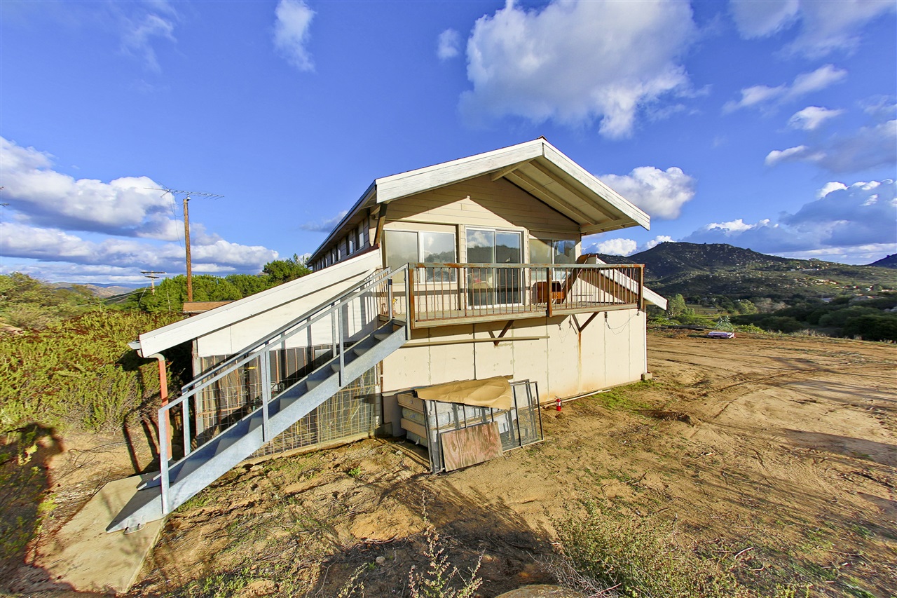 13090 Old Barona Road Lakeside, CA 92040 - Photo 8 of 24 Gallery Image 8