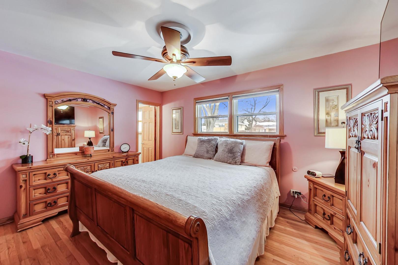 715 Lamon Avenue Wilmette, IL 60091 - Photo 21 of 54