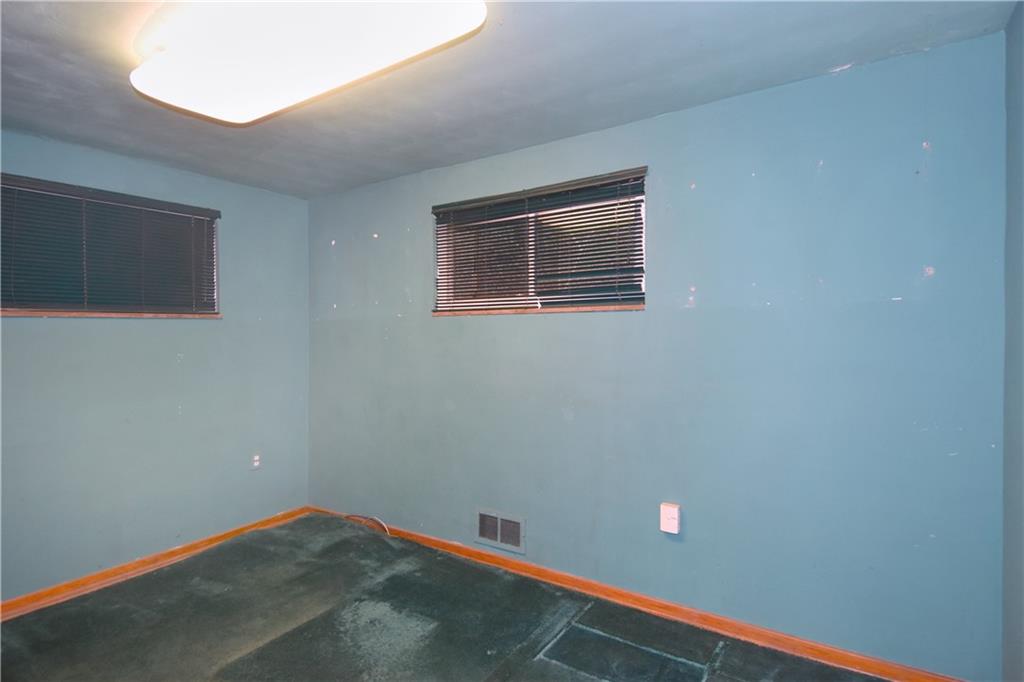 921 Geyer Road Pittsburgh, PA 15209 - Photo 13 of 27 Gallery Image 13
