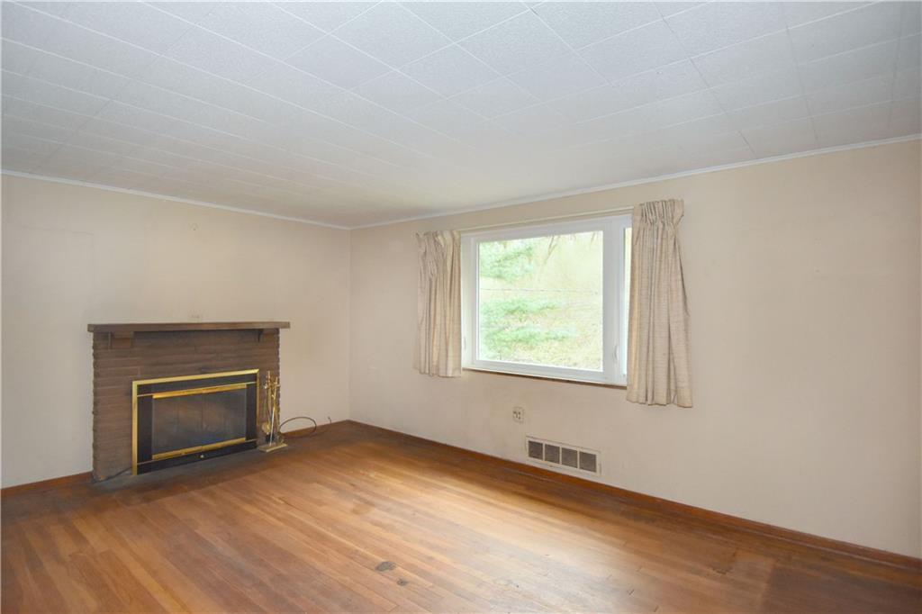 921 Geyer Road Pittsburgh, PA 15209 - Photo 8 of 27 Gallery Image 8
