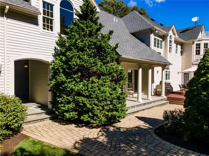 $2,350,000 | 25 Westfield Drive, East Greenwich, RI 02818