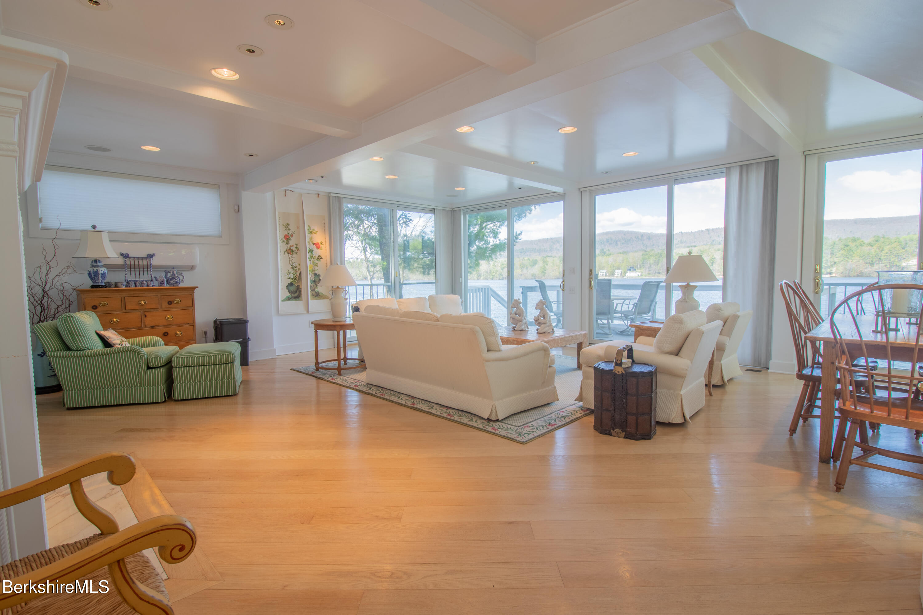 10 Mahkeenac Shores Road Stockbridge, MA 01262 - Photo 9 of 50 Great Room and Stockbridge Bowl