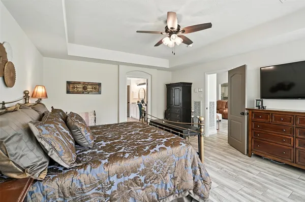 $484,500 | 24214 Pine Canyon Falls Circle, Tomball, TX 77375