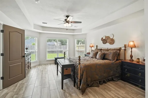 $484,500 | 24214 Pine Canyon Falls Circle, Tomball, TX 77375