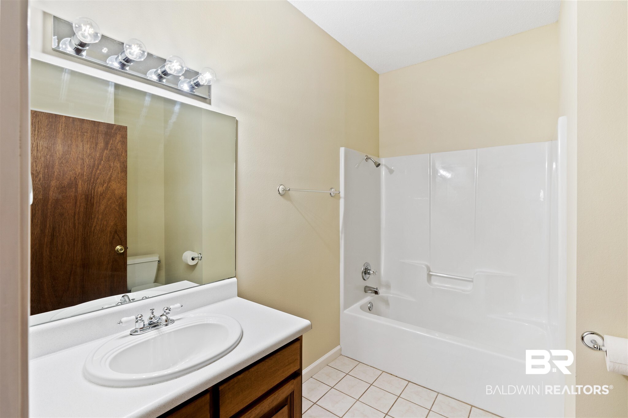 8809 Hurricane Road Bay Minette, AL 36507 - Photo 25 of 50 Bathroom 3