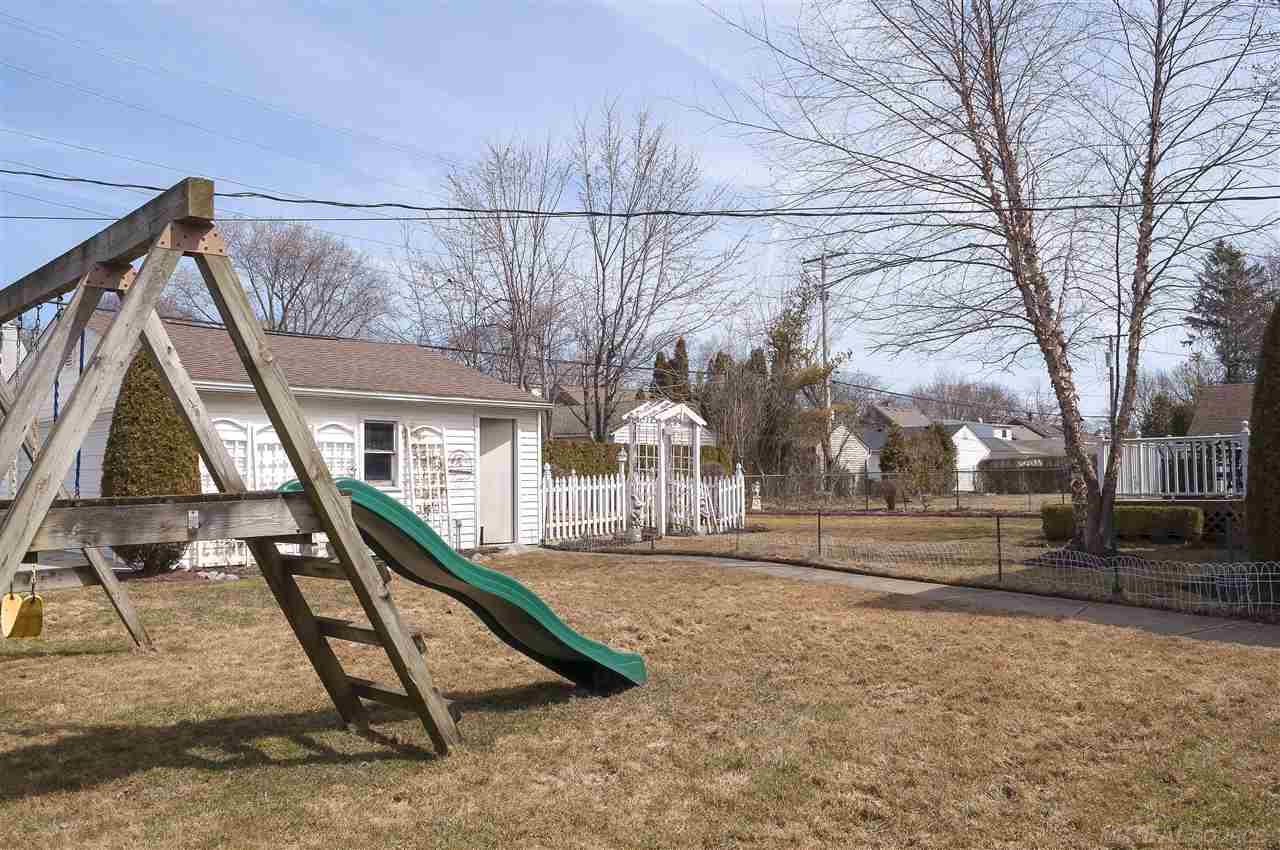 1652 Hawthorne Road Grosse Pointe Woods, MI 48236 - Photo 49 of 55