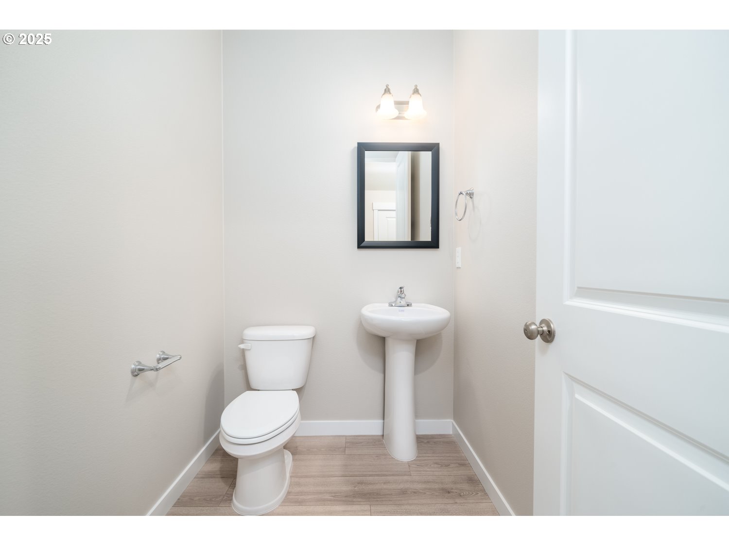 12685 Southwest Trask Street Beaverton, OR 97007 - Photo 6 of 19