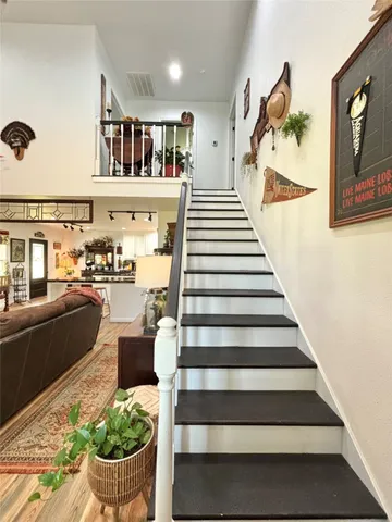 a view of entryway and hall