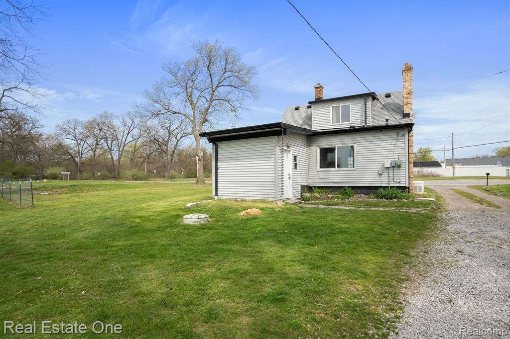45445 Willis Road Belleville, MI 48111 - Photo 27 of 32