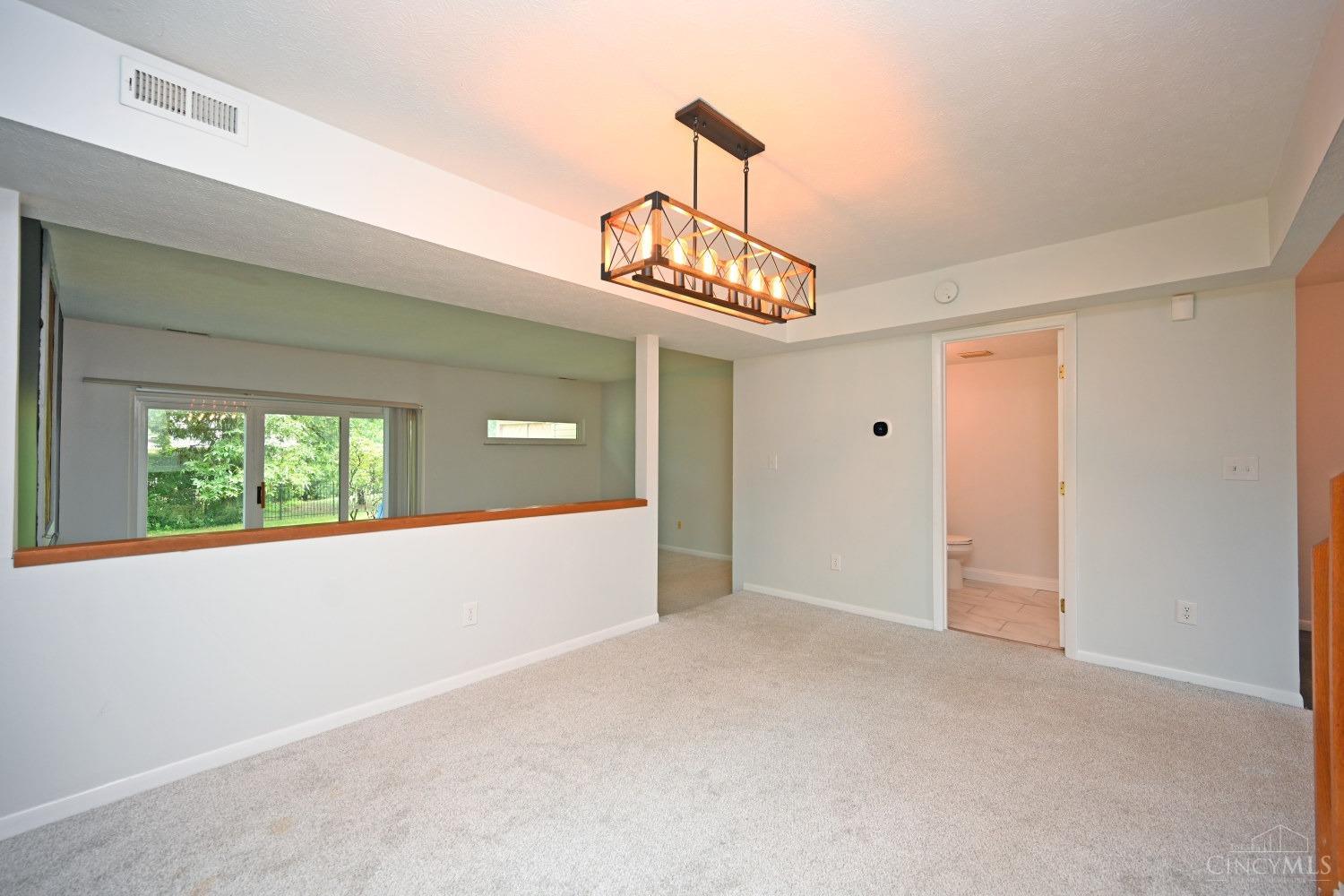 7284 East Galbraith Road Cincinnati, OH 45243 - Photo 18 of 58