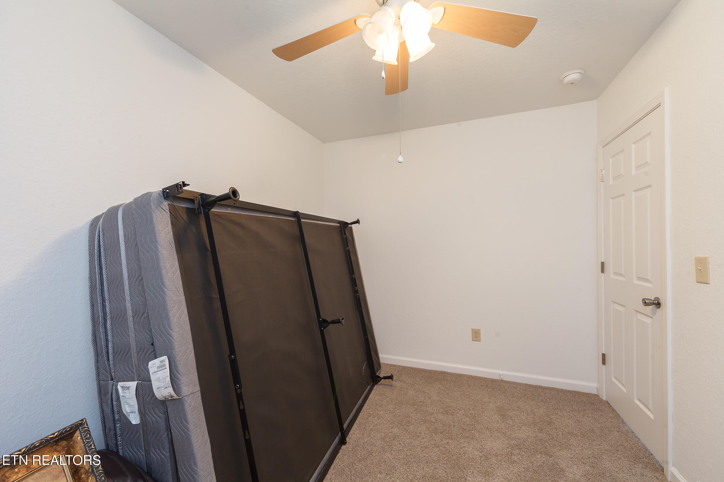 1505 Indian Warpath Road Sevierville, TN 37876 - Photo 36 of 60 36 apartment bedroom 2-2