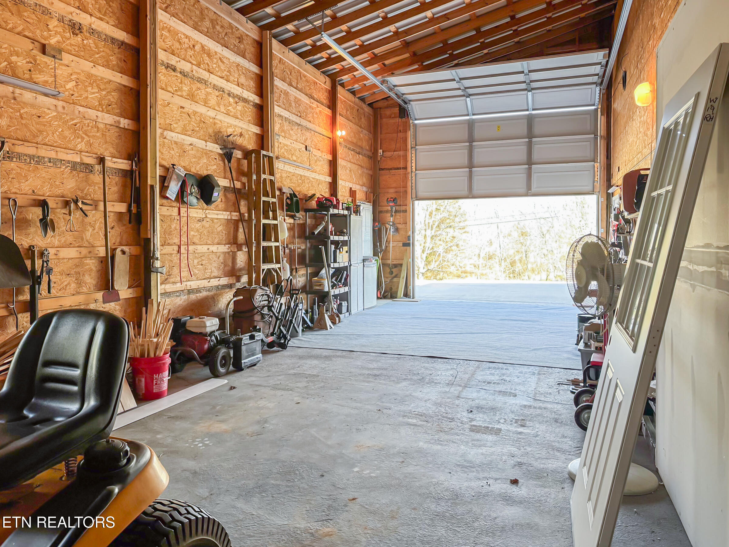 1505 Indian Warpath Road Sevierville, TN 37876 - Photo 43 of 60 43 workshop 2