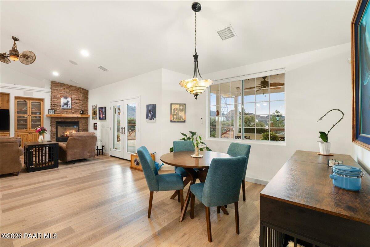 10540 North Patina Road Prescott, AZ 86305 - Photo 15 of 52 15-Breakfast Nook
