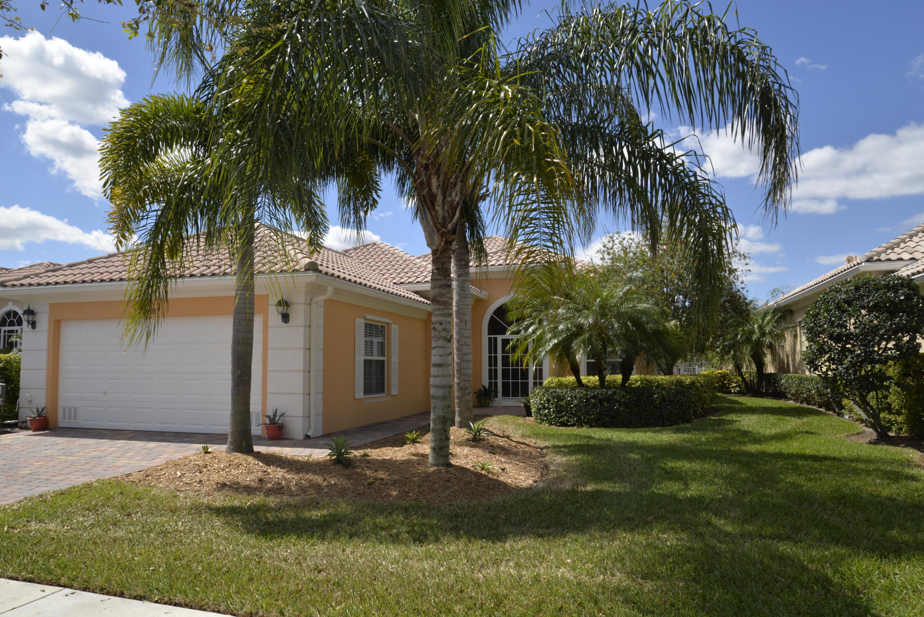 10587 Southwest Stratton Drive Port St. Lucie, FL 34987 - Photo 3 of 38 _DSC9285