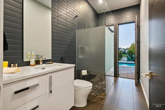 $2,825,000 | 1436 West Windbreaker Lane, Eagle, ID 83616