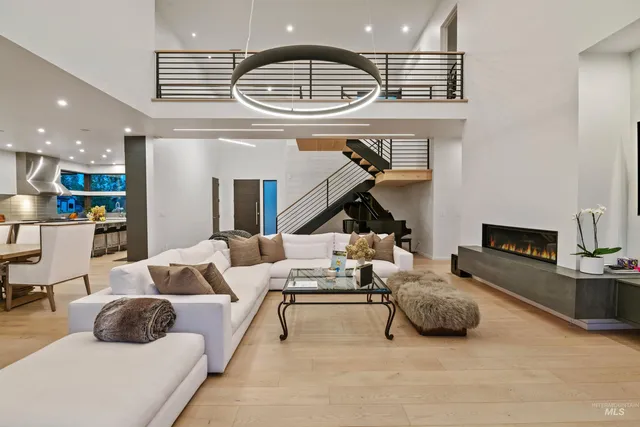 $2,825,000 | 1436 West Windbreaker Lane, Eagle, ID 83616