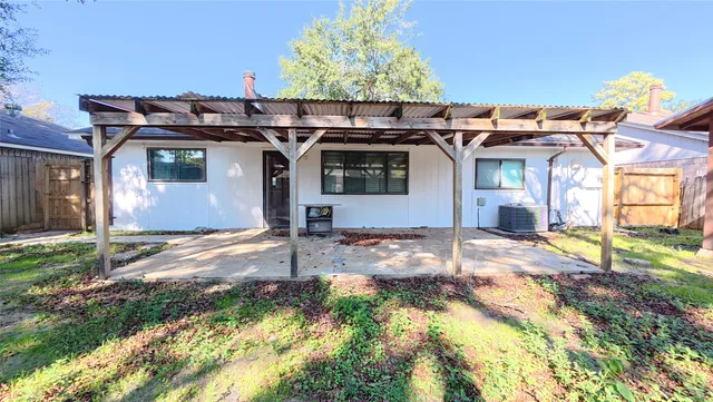 $1,700 | 2410 Goldspring Lane, Spring, TX 77373