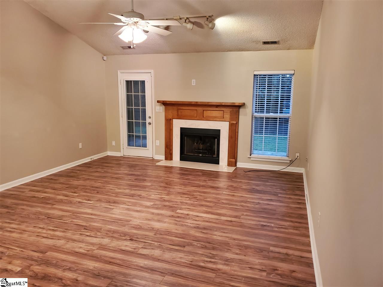 427 Riverside Chase Circle Greer, SC 29650 - Photo 2 of 22