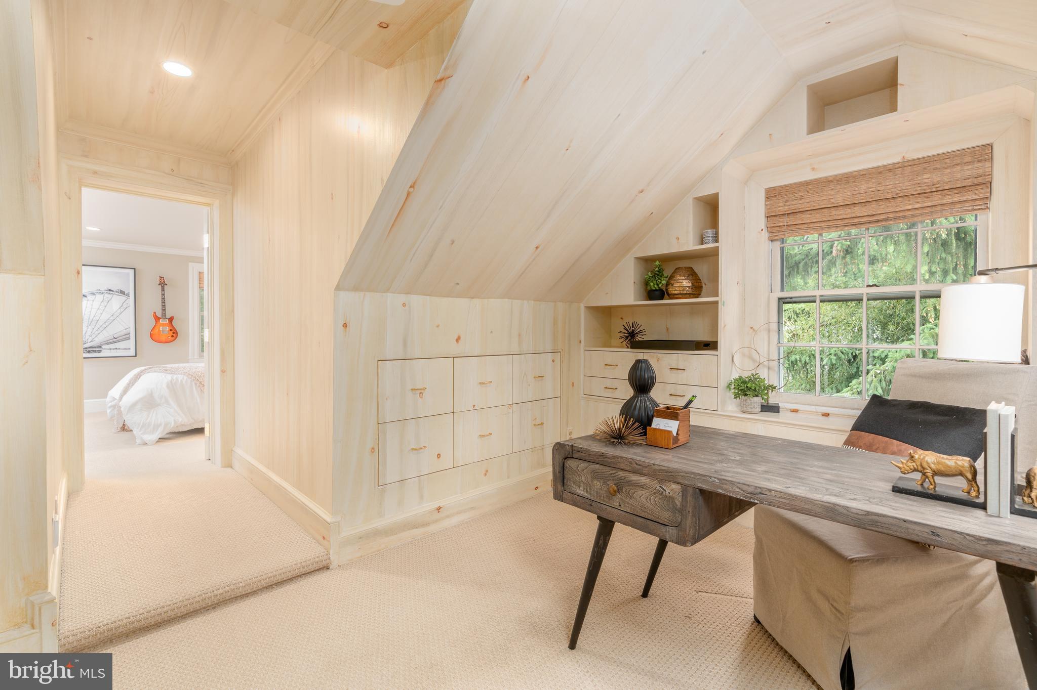 2911 45th Street Northwest Washington, DC 20016 - Photo 38 of 49 a workspace with furniture and window