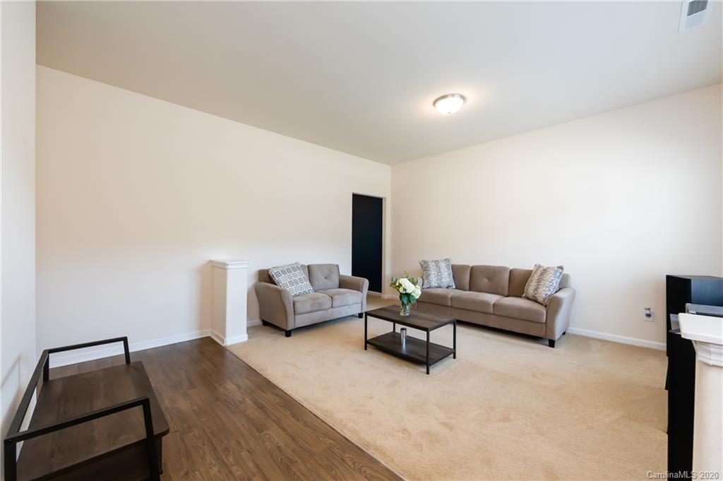 9627 Weikert Road Charlotte, NC 28215 - Photo 4 of 34 Gallery Image 4