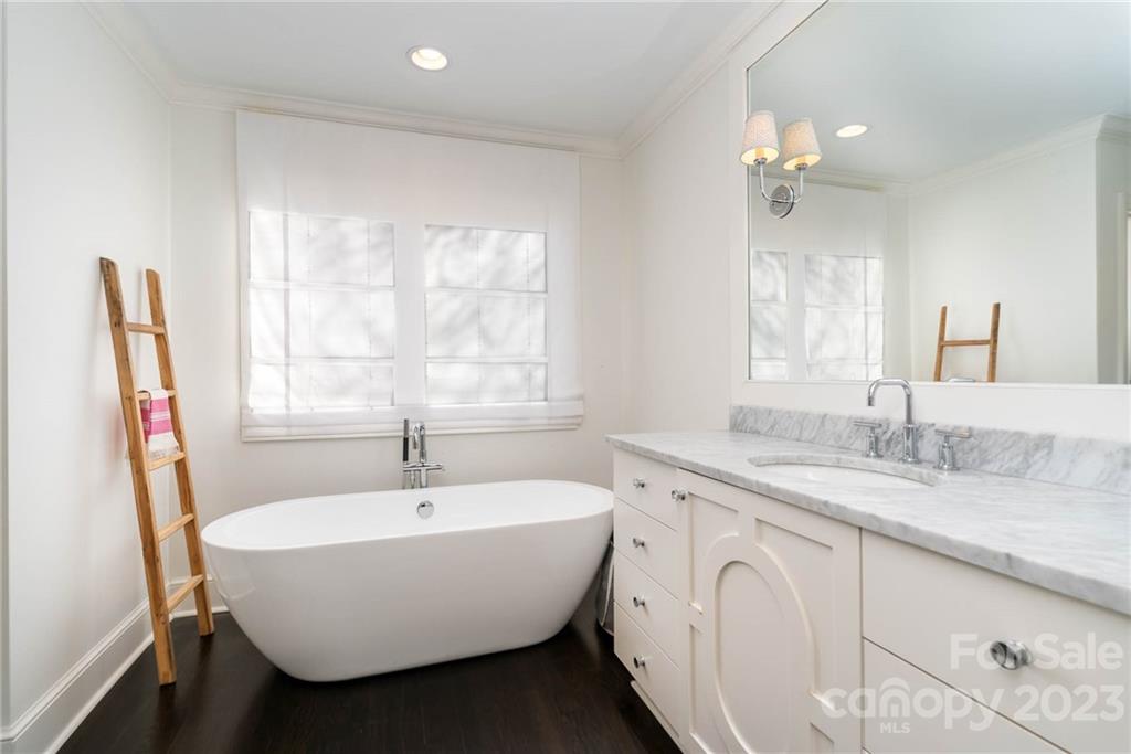 3014 Foxridge Road Charlotte, NC 28226 - Photo 25 of 44 Gallery Image 25