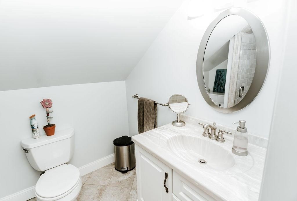 142 Friendly Road Cranston, RI 02910 - Photo 20 of 28