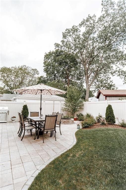 142 Friendly Road Cranston, RI 02910 - Photo 23 of 28