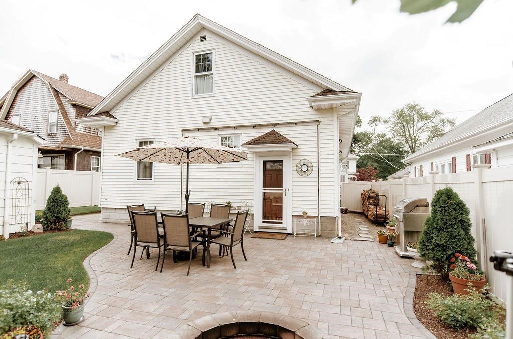 142 Friendly Road Cranston, RI 02910 - Photo 26 of 28