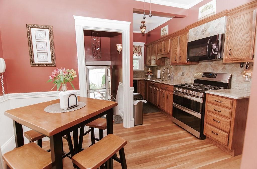 142 Friendly Road Cranston, RI 02910 - Photo 10 of 28