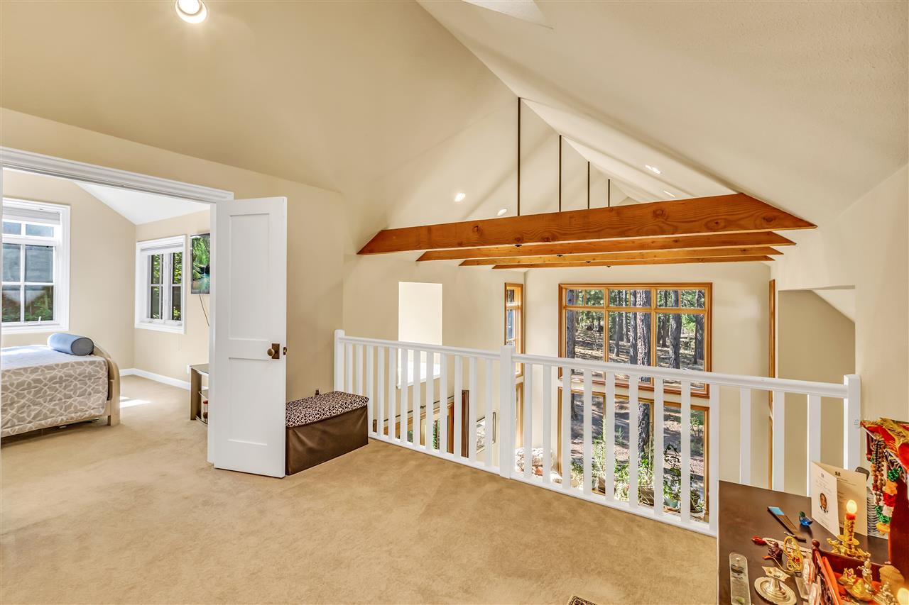 70 Hawk Ridge Clio, CA 96106 - Photo 12 of 21 Loft