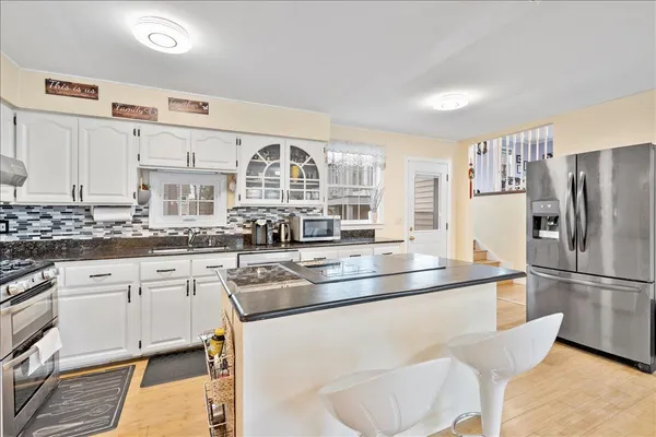 $600,000 | 111 Red Oak Drive, Colchester, VT 05446