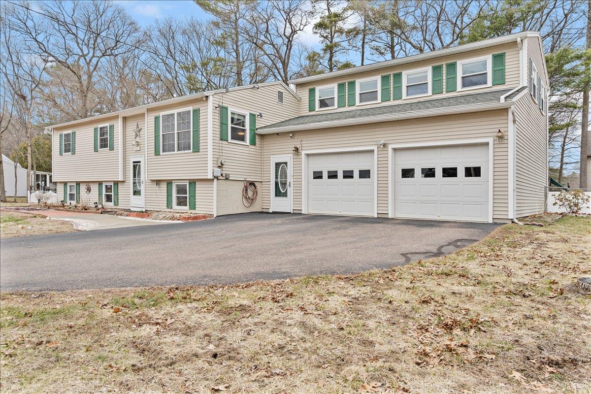 111 Red Oak Drive Colchester, VT 05446 - Photo 5 of 44