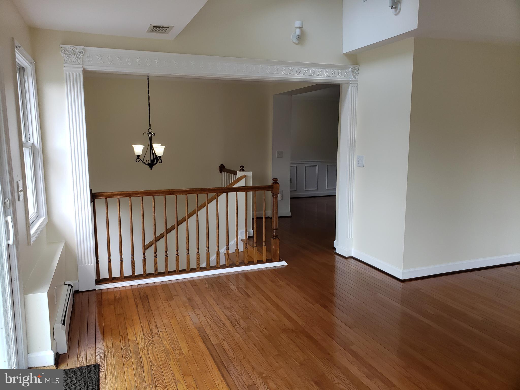 22812 Wildcat Road Gaithersburg, MD 20882 - Photo 15 of 40 Family Room