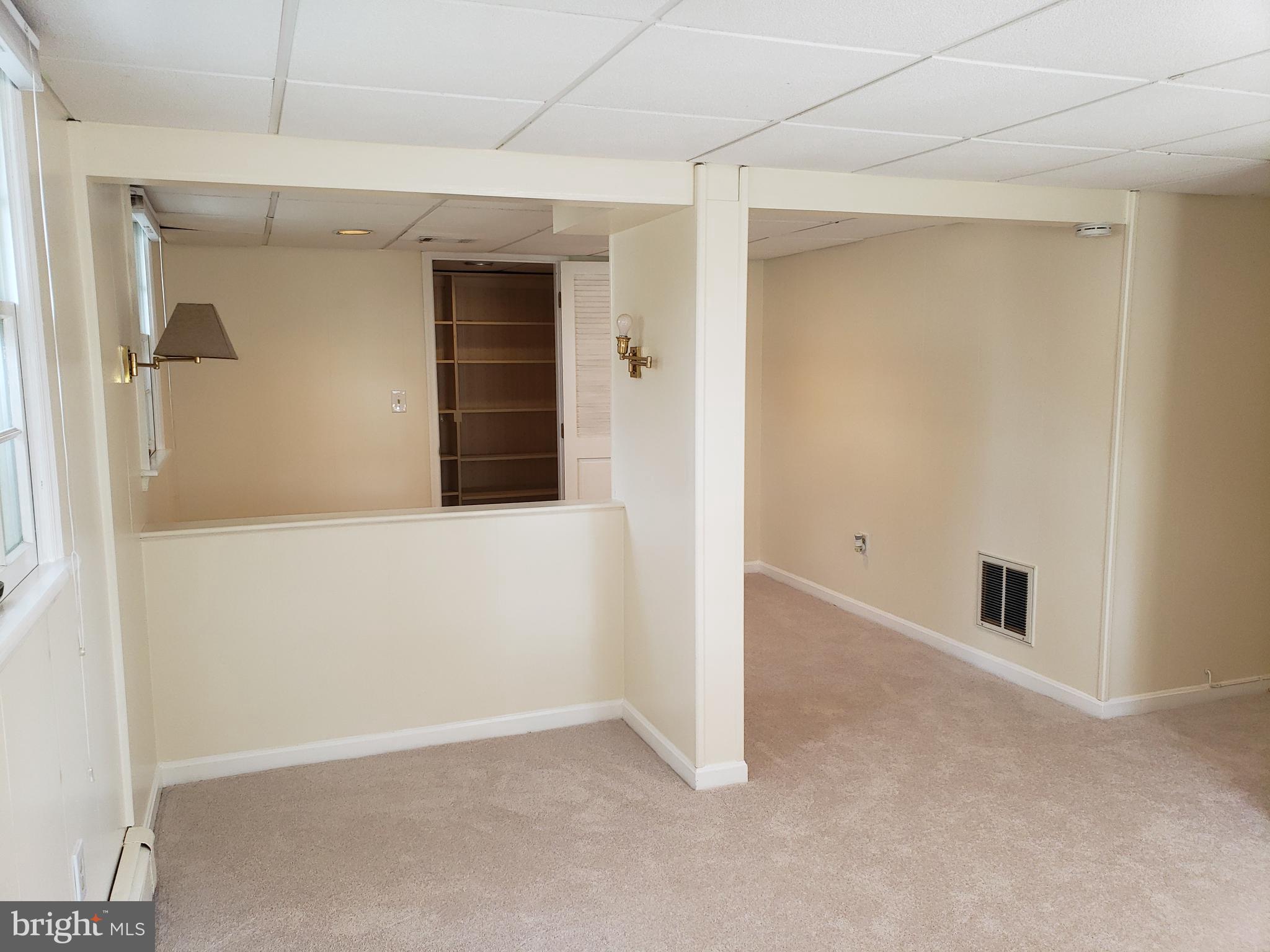 22812 Wildcat Road Gaithersburg, MD 20882 - Photo 30 of 40 Lower Level Bedroom