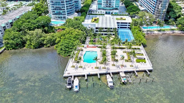 $3,200 | 2101 Brickell Avenue, Unit 2305, Miami, FL 33129