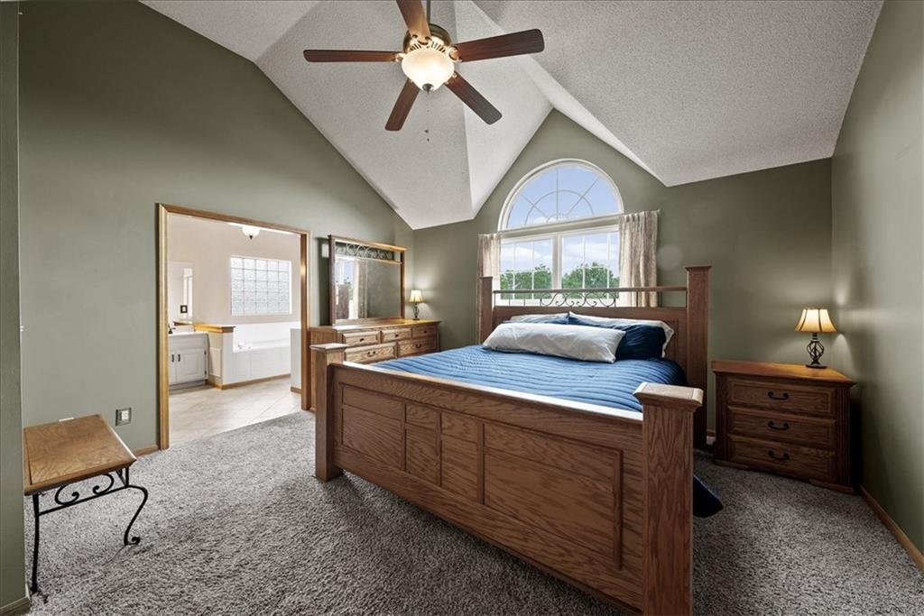 4811 Mund Road Shawnee, KS 66218 - Photo 10 of 24