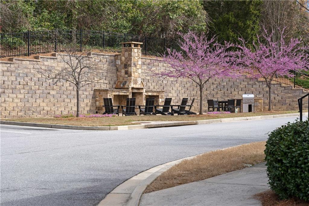 1833 Hislop Lane Atlanta, GA 30345 - Photo 37 of 39
