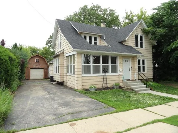 $280,000 | 318 North 3rd Street, Fort Atkinson, WI 53538
