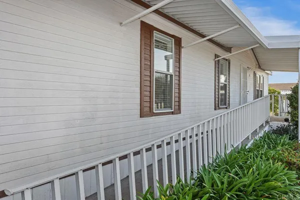 $305,000 | 1600 East Vista Way, Unit 21, Vista, CA 92084