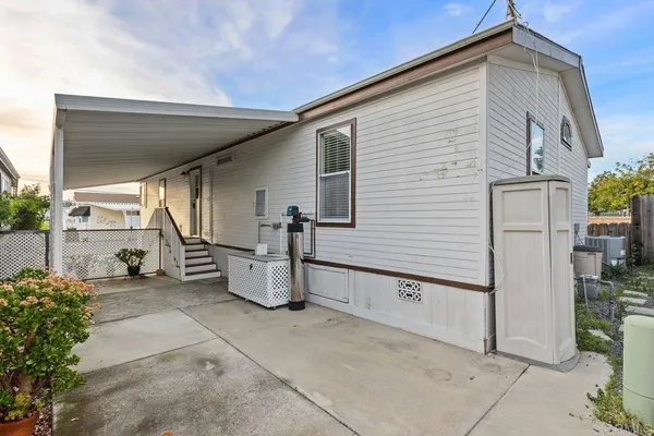 $305,000 | 1600 East Vista Way, Unit 21, Vista, CA 92084