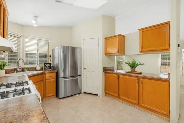 $305,000 | 1600 East Vista Way, Unit 21, Vista, CA 92084