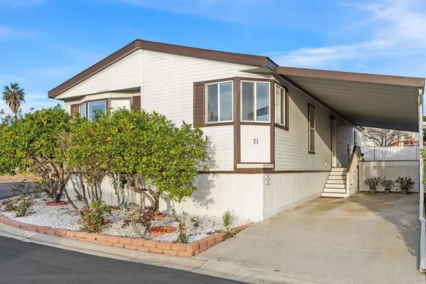 $305,000 | 1600 East Vista Way, Unit 21, Vista, CA 92084