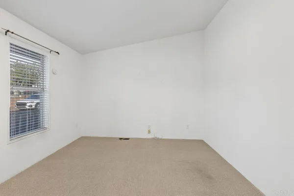 $305,000 | 1600 East Vista Way, Unit 21, Vista, CA 92084